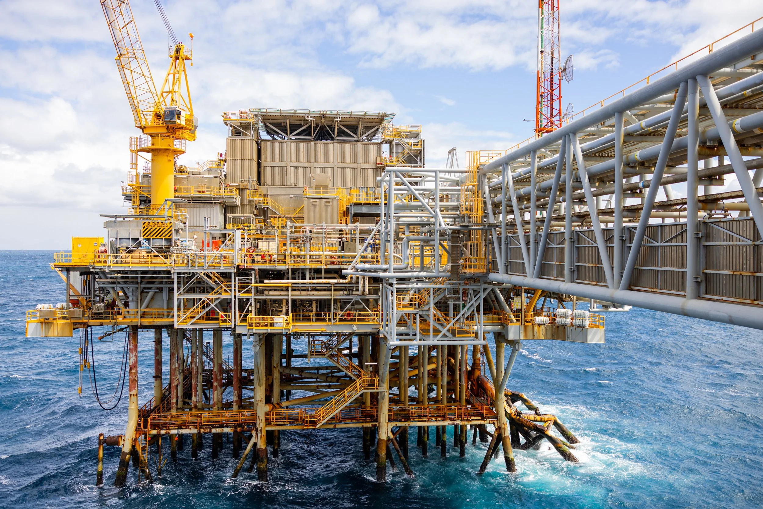 OffShore-Dec22-1999 copy.jpg