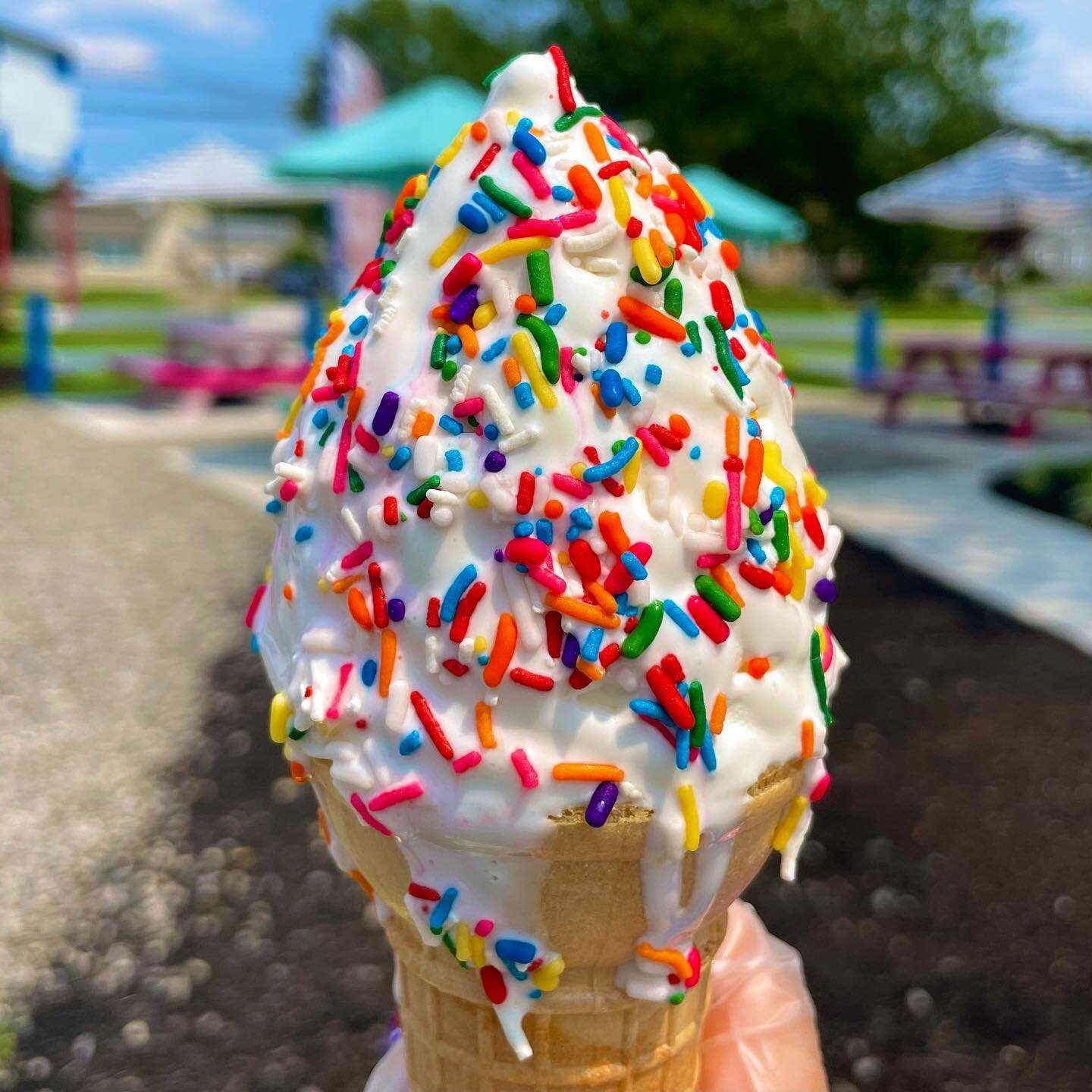 Don&rsquo;t let your ice cream melt while counting someone else&rsquo;s sprinkles
🍦✨
Open until 10pm tonight!
&bull;
&bull;
&bull;

#icecream #love #yum #icecreamaddict #icecreamlover #smallbiz #smallbusiness #shopsmall #shoplocal #newjersey #newjer