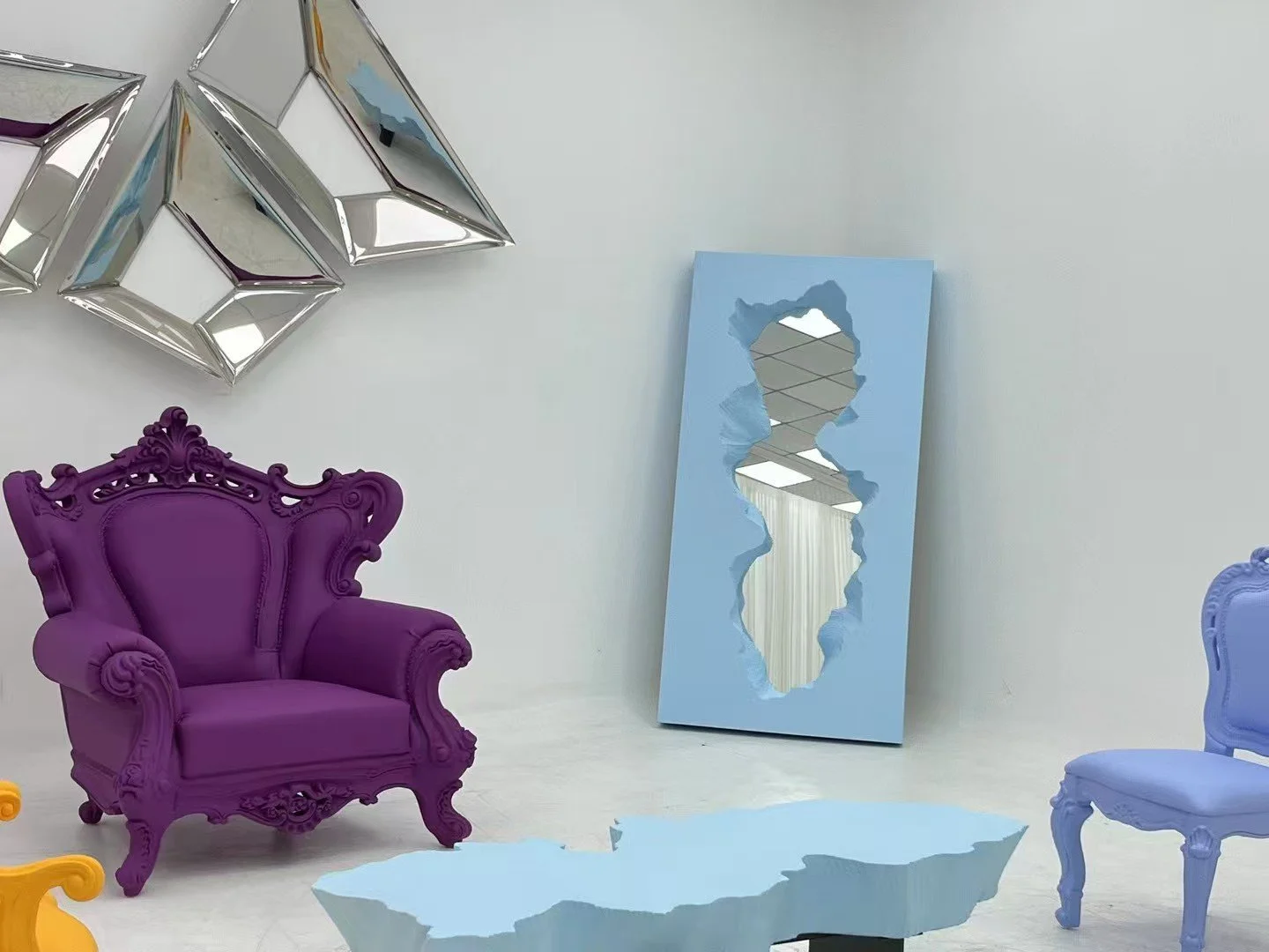 Broken mirror gufram replica Gufram