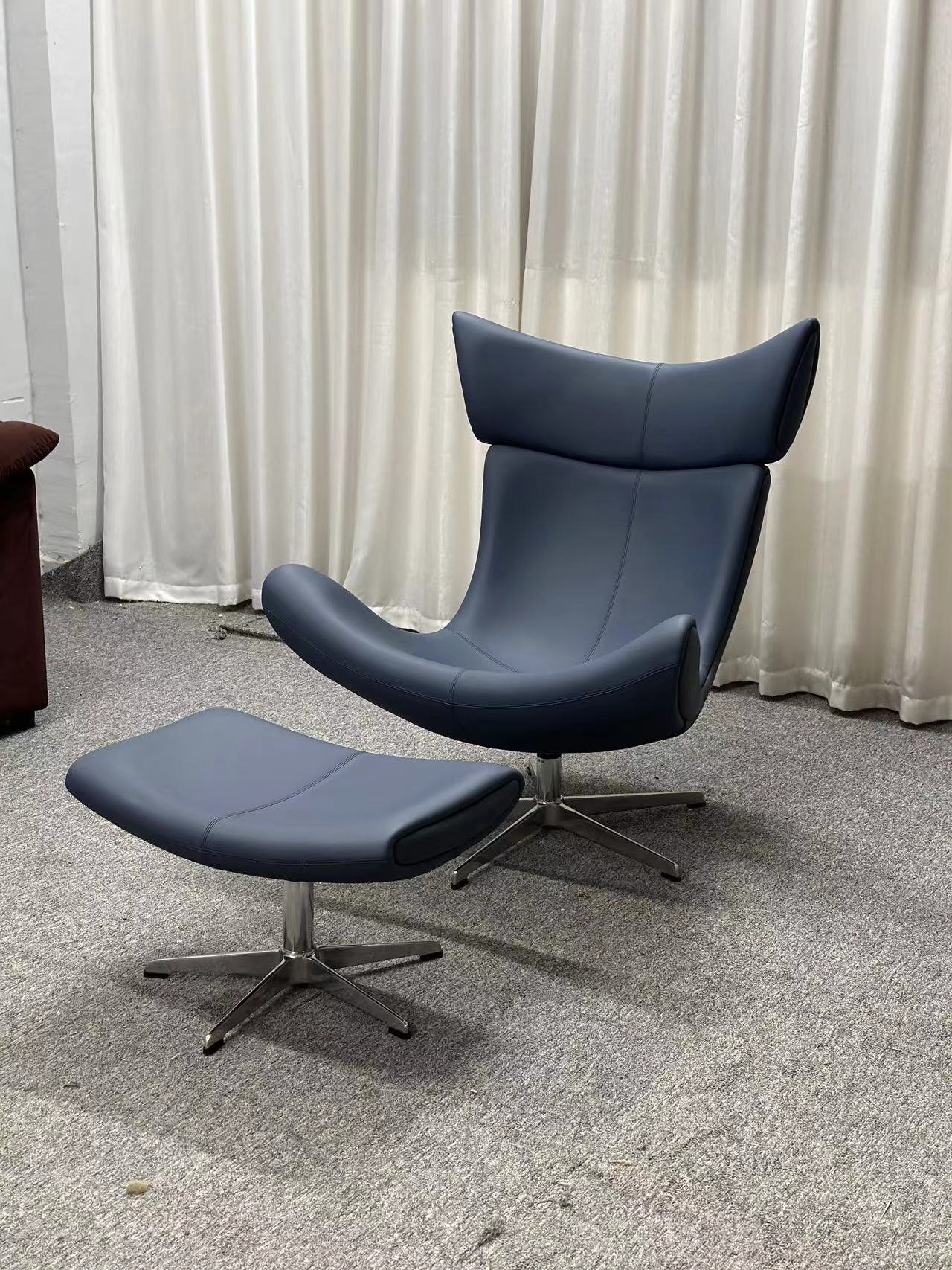 Imola chair replica blue leather
