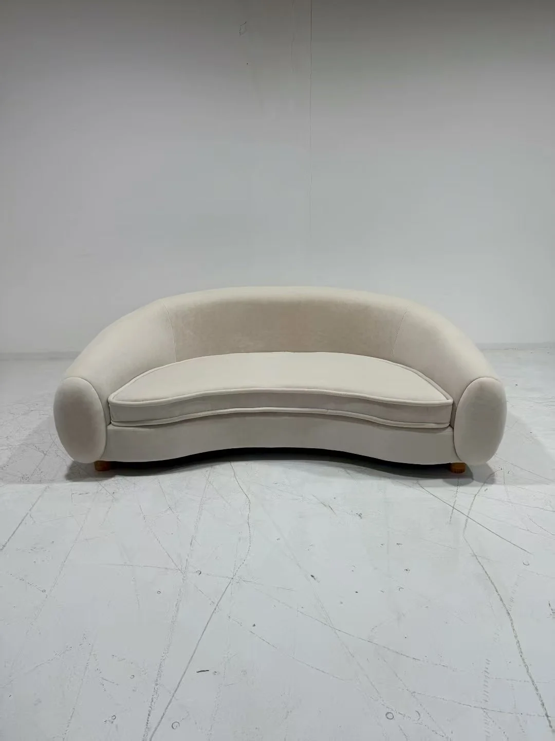 Polar bear Sofa dupe replica Royere