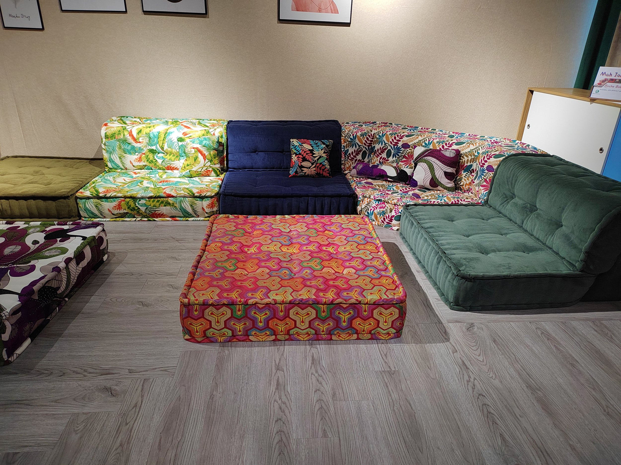 Mah Jong Kenzo roche bobois sofa replica