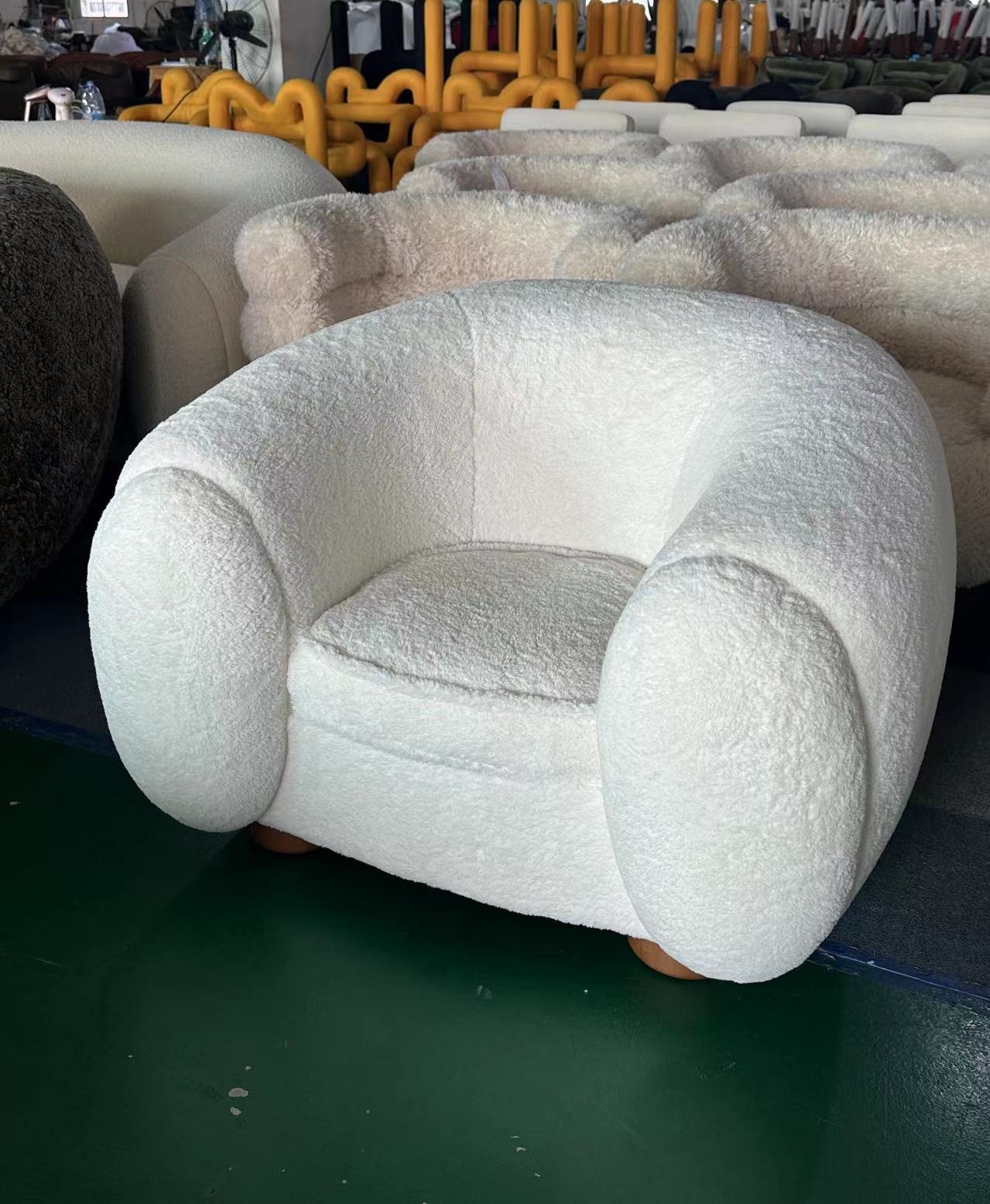 Ours Polaire armchair replica boucle cream