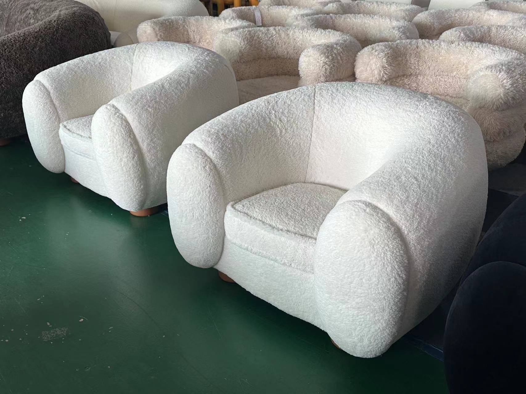 Ours Polaire armchair replica boucle cream