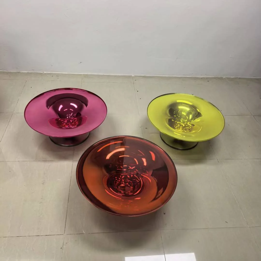 OVNI cocktail tables coffee tables Roche Bobois