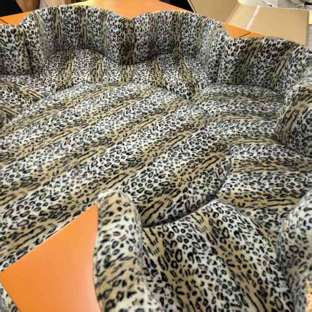 Safari Sofa replica dupe Archizoom Poltronova