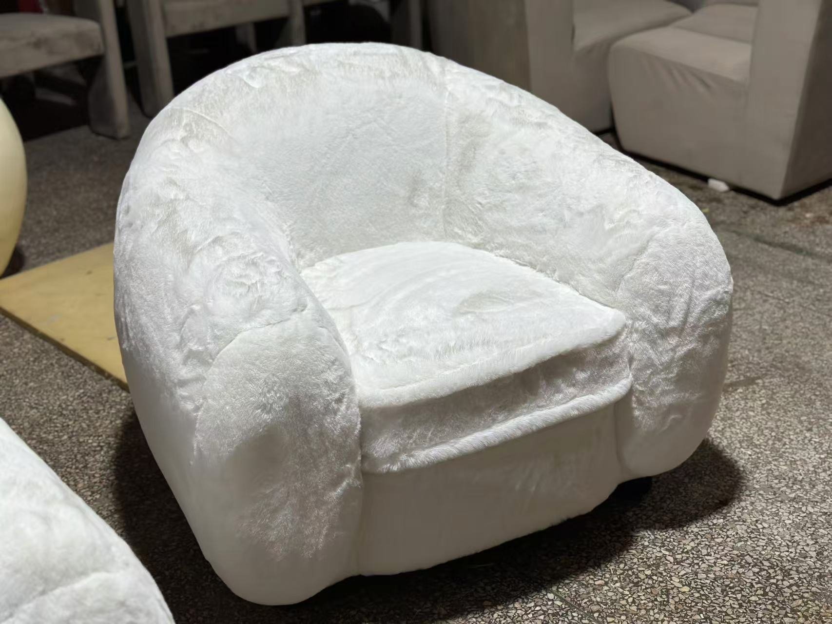 Polar bear chair replica