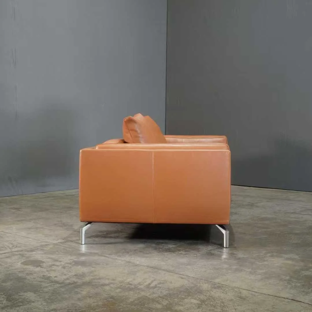 Como 80 sofa replica