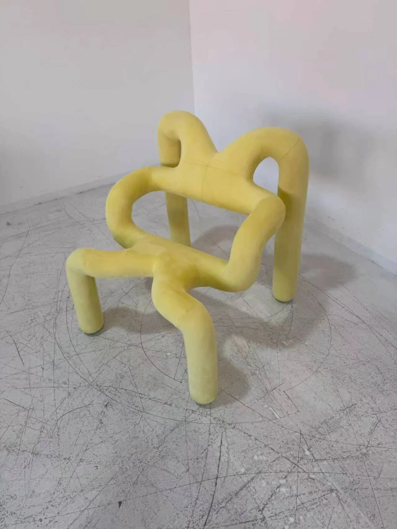 Ekstrem Chair dupe replica