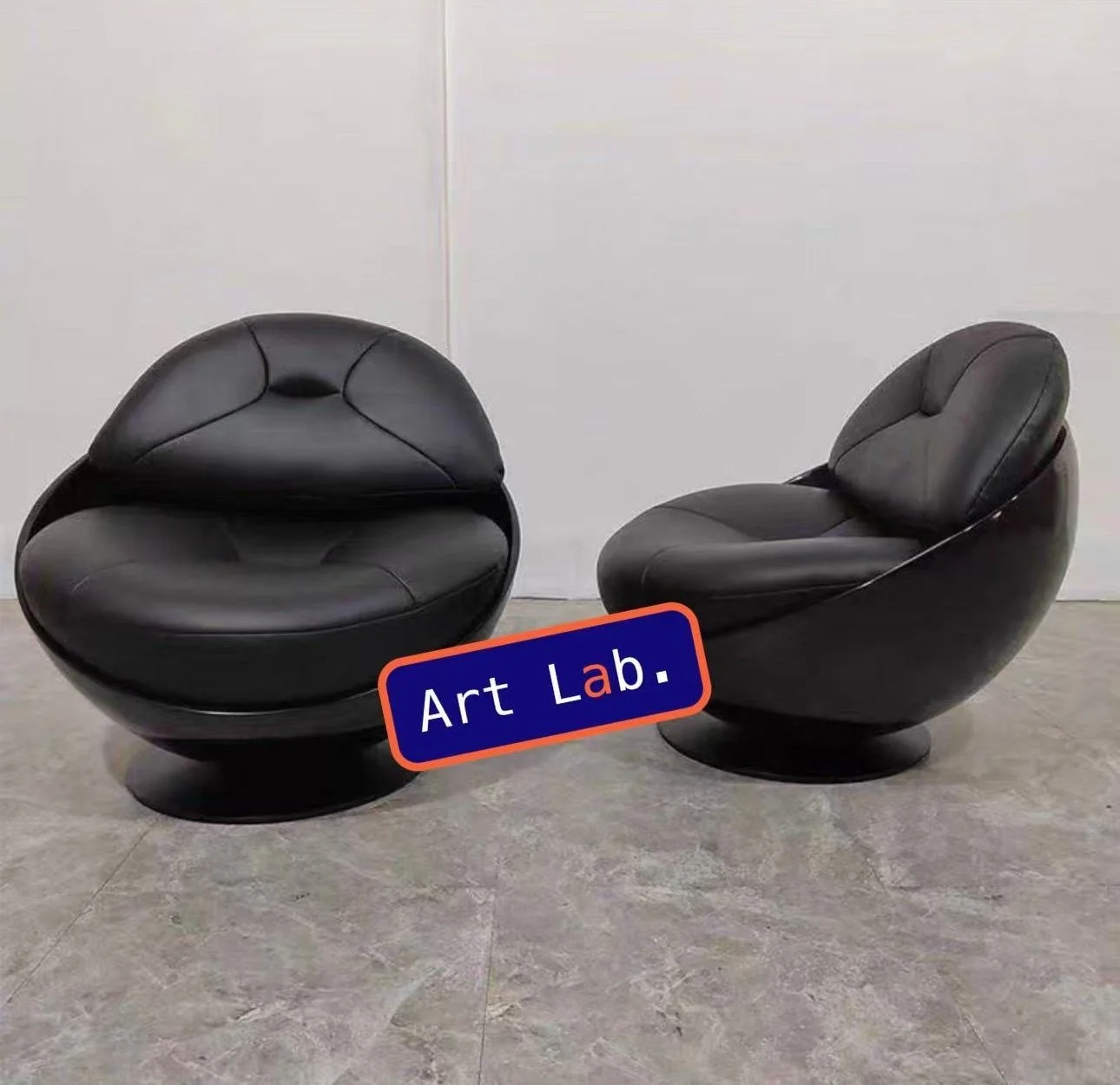 Esfera Lounge Chair Ricardo Fasanello replica dupe