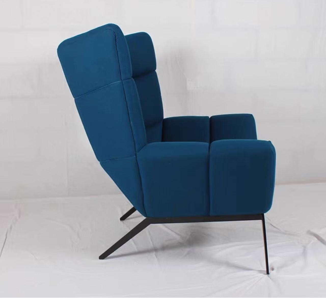 Tuulla Chair replica