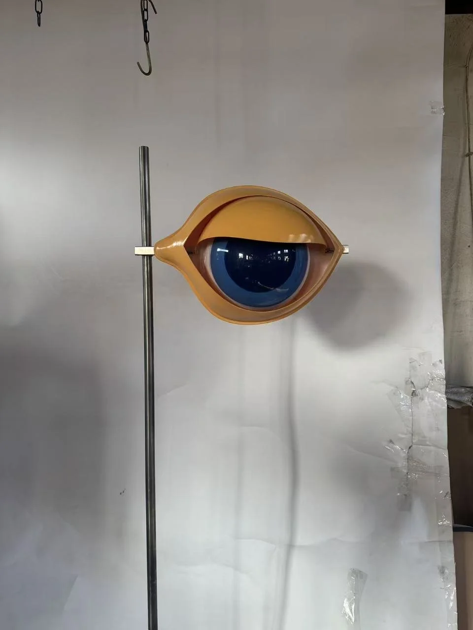 "L'Oeil" Eye Floor Lamp replica