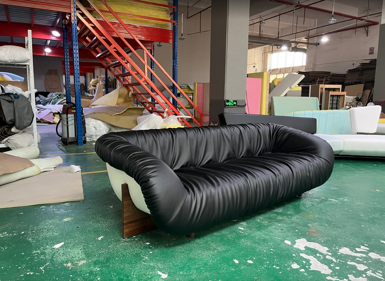 MP-61 Sofa Percival Lafer dupe