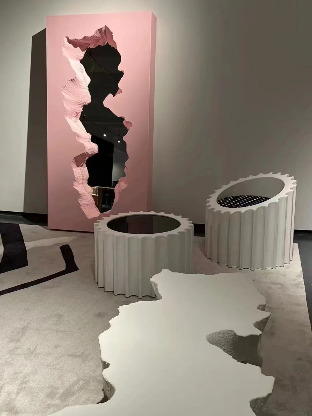 Broken mirror gufram replica Gufram