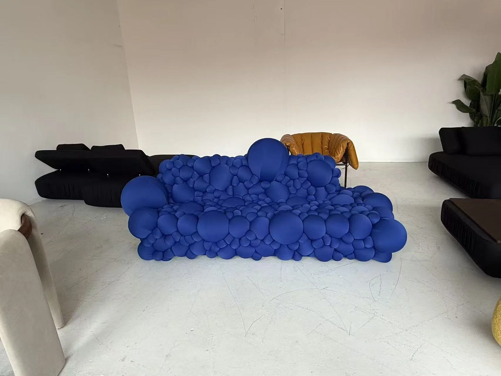 Mutation sofa dupe