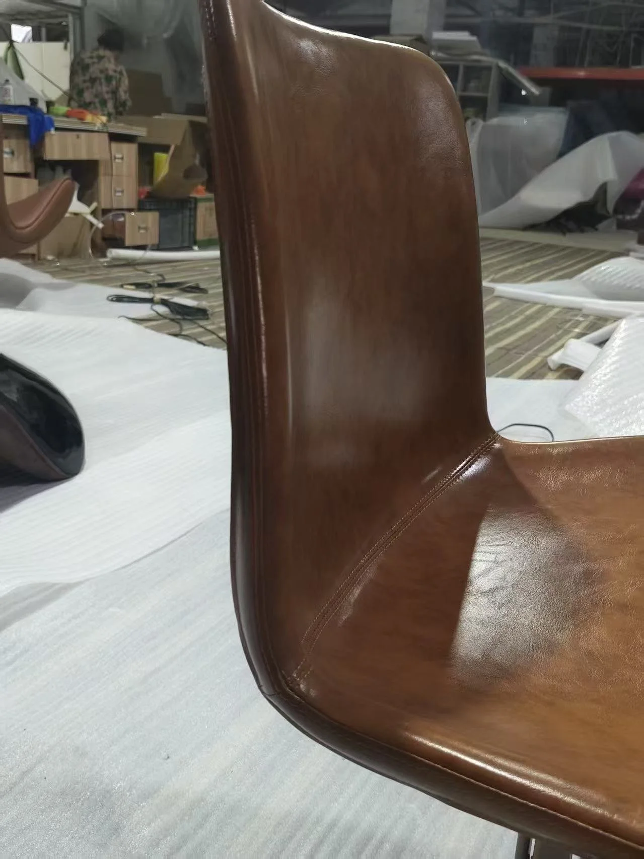 PK 9 Tulip Chair dupe replica brown leather vintage