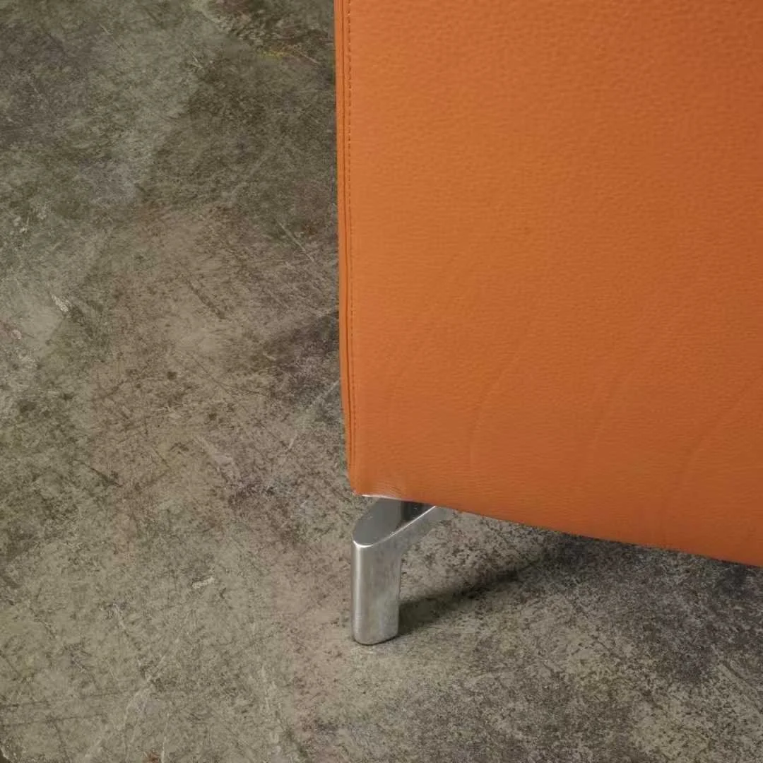 Como 80 sofa replica