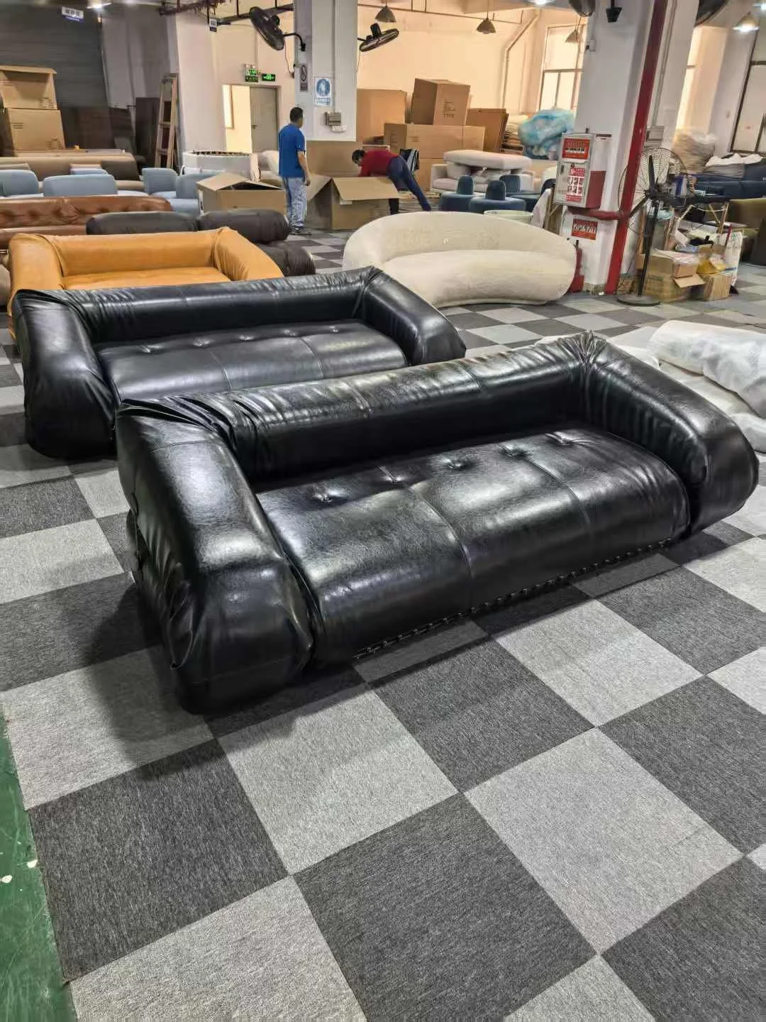 Anfibio sofa bed dupe black leather