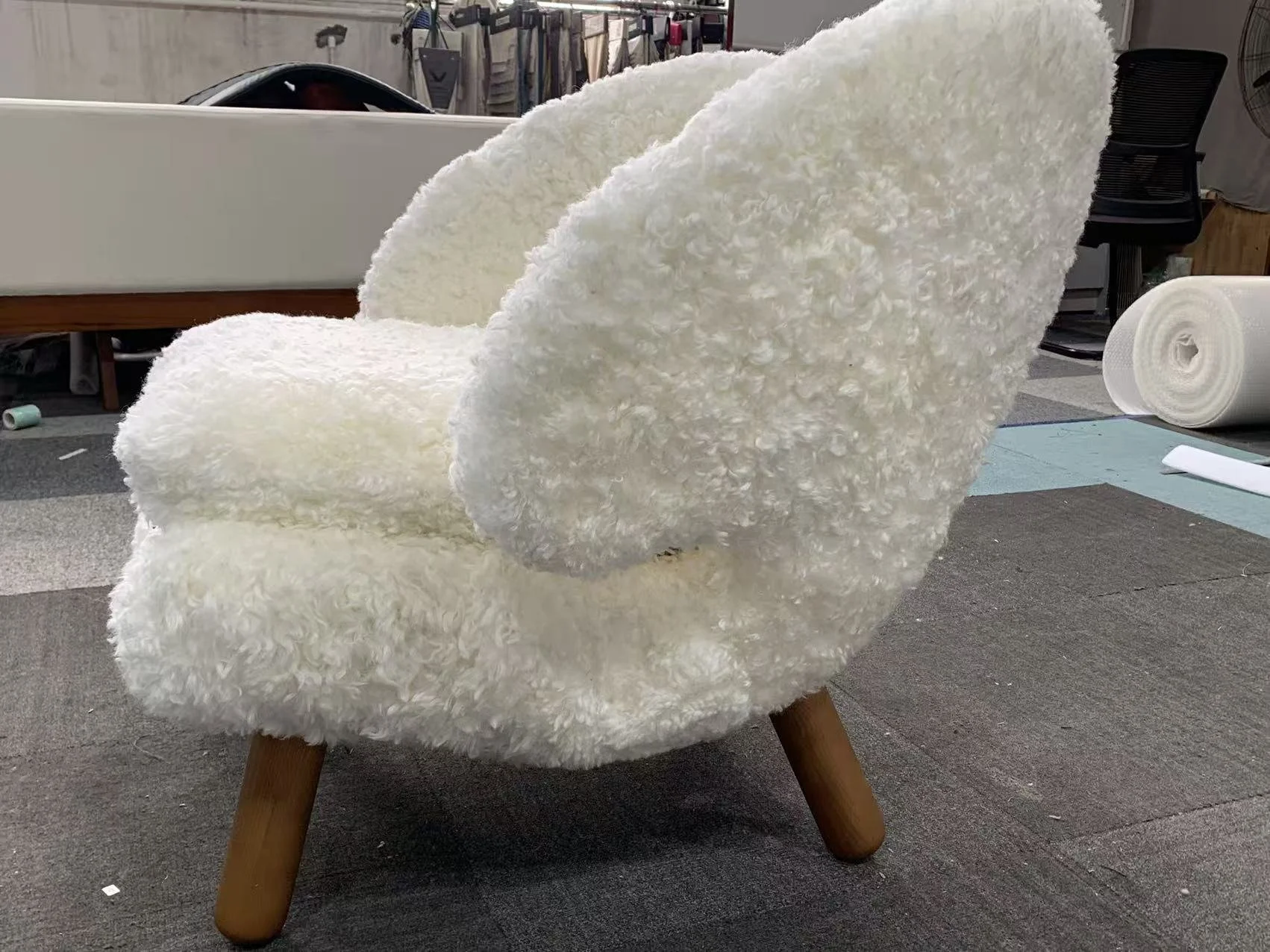 Pelikan Chair sheepskin