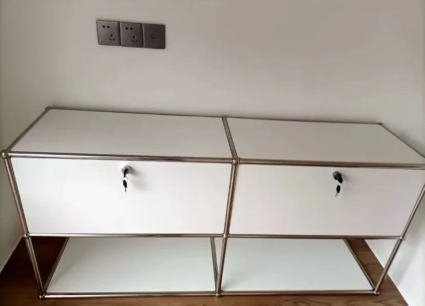 USM Haller cabinet replica