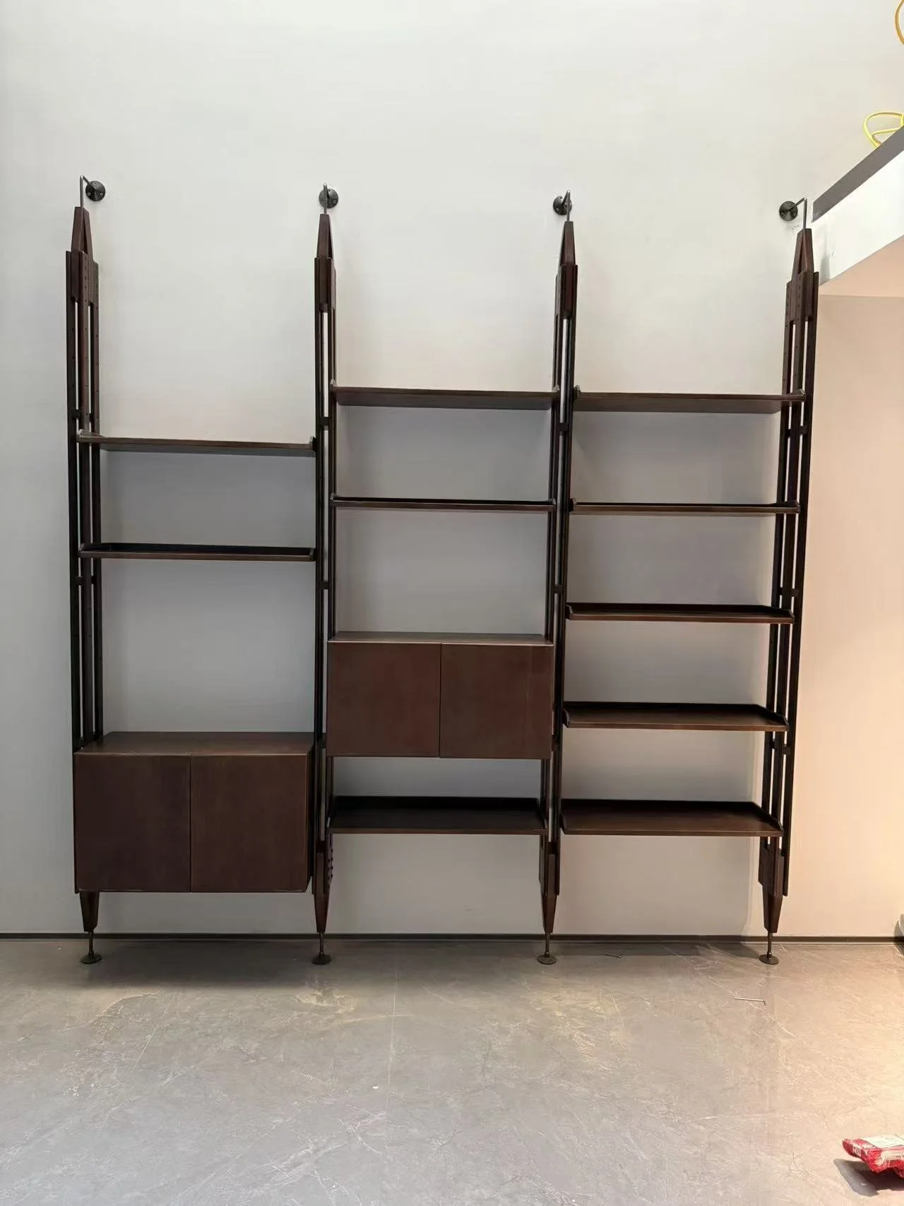 LB7 Three-Bay Bookcase replica