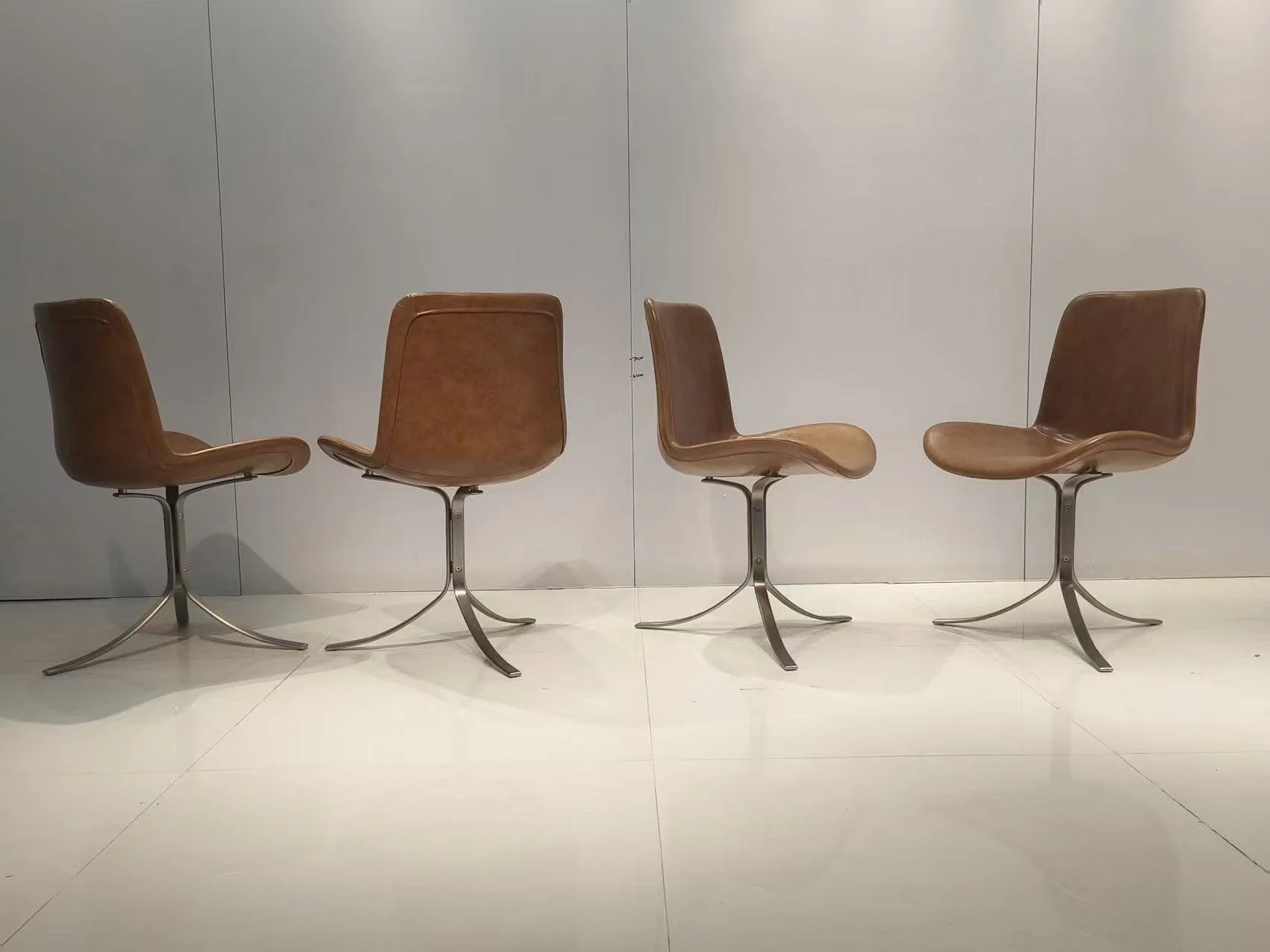 PK 9 Tulip Chair dupe replica brown leather vintage
