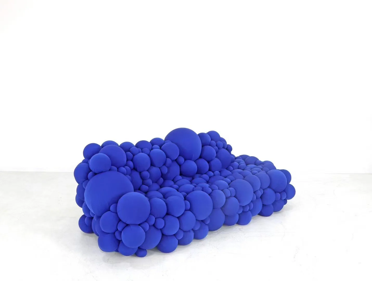 Organic Mutation sofa dupe