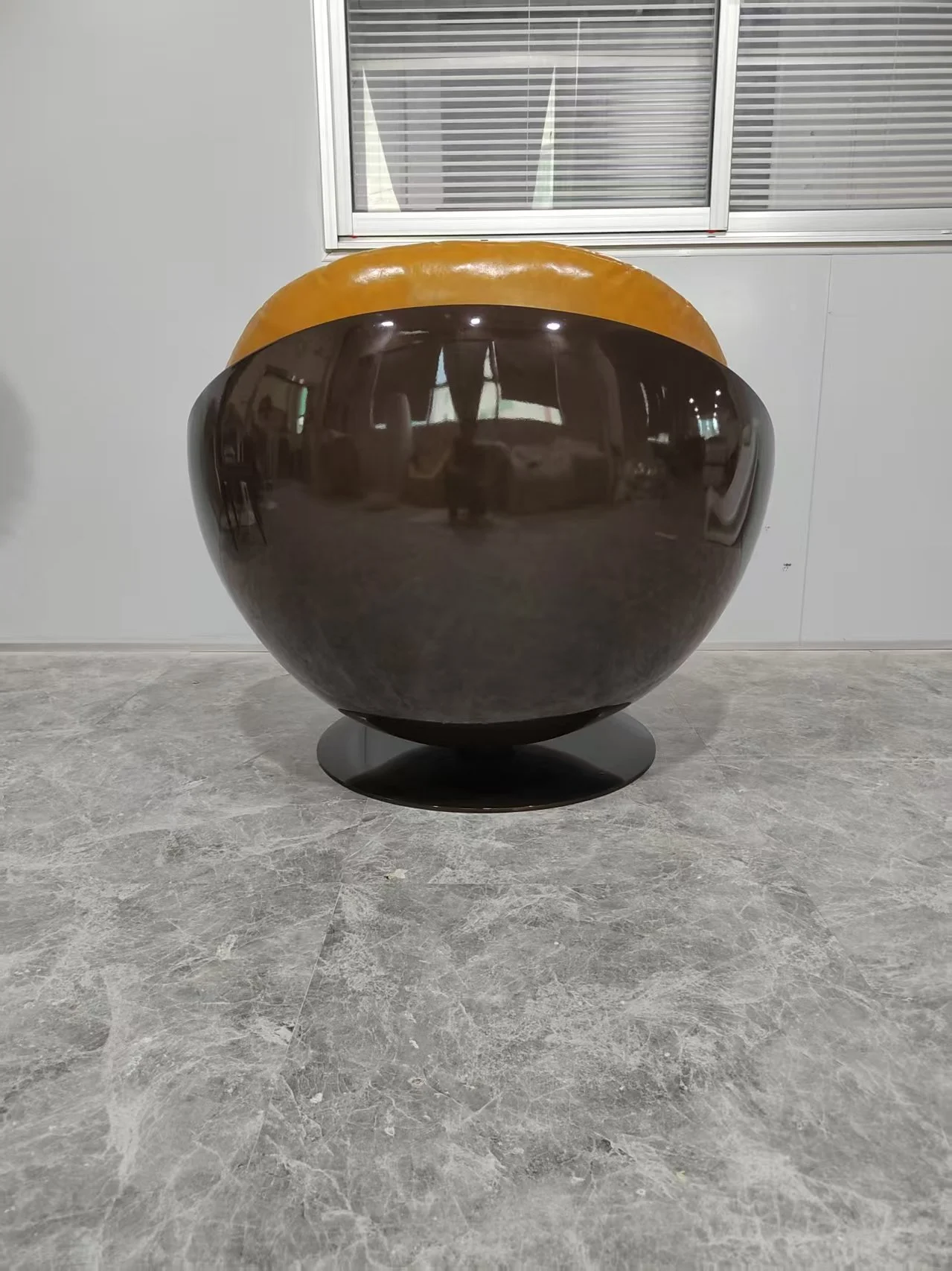 Esfera Lounge Chair Ricardo Fasanello replica dupe