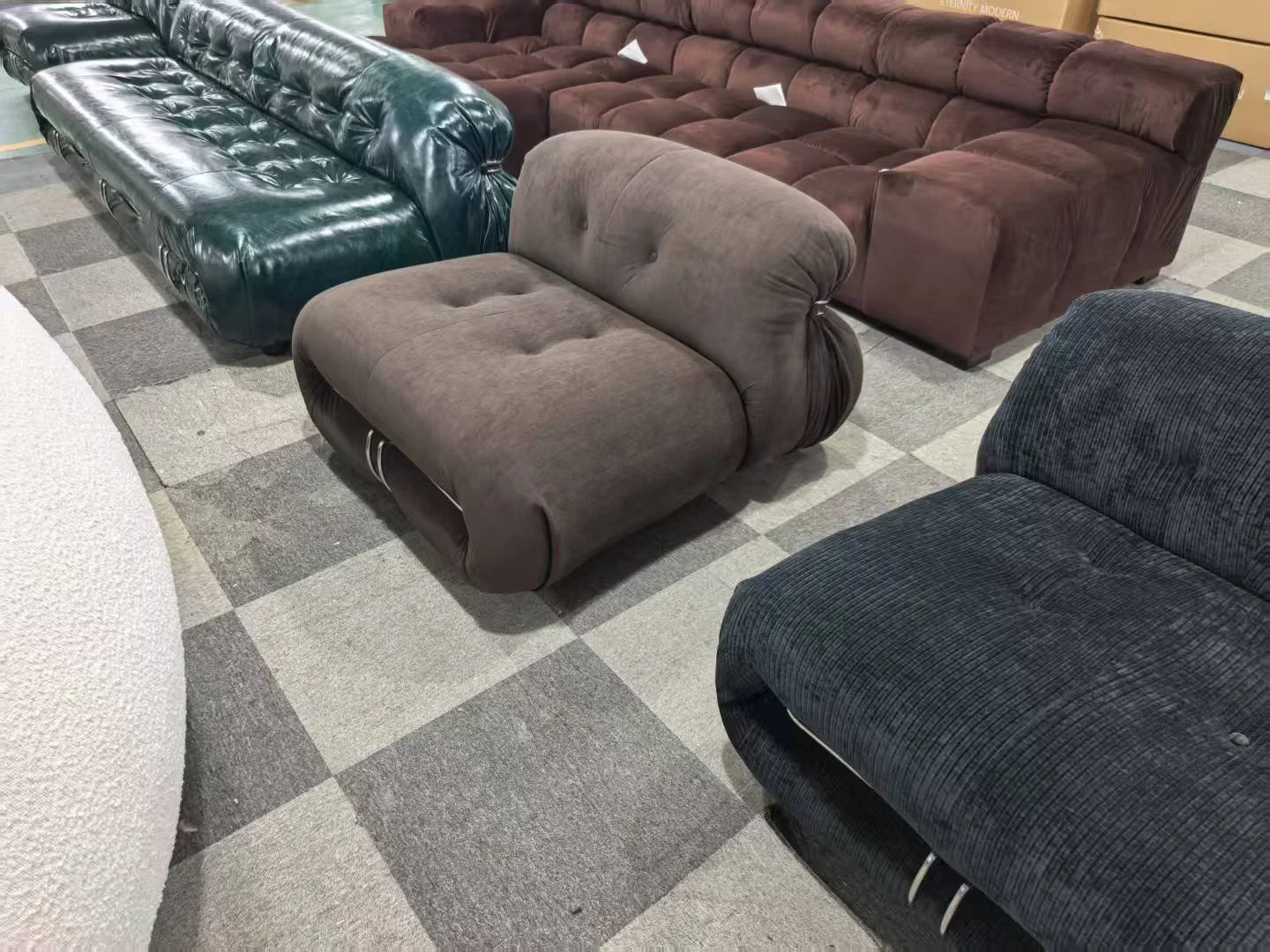 Soriana chair brown velvet replica