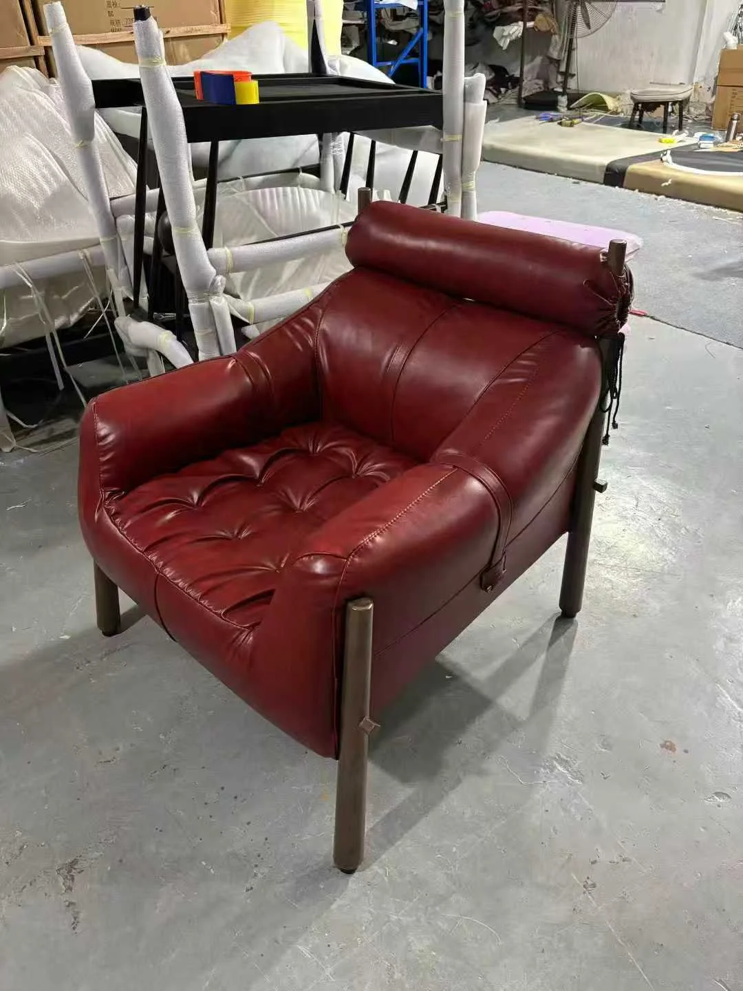 MP-97 Lounge Chair Percival Lafer dupe red (Copy)