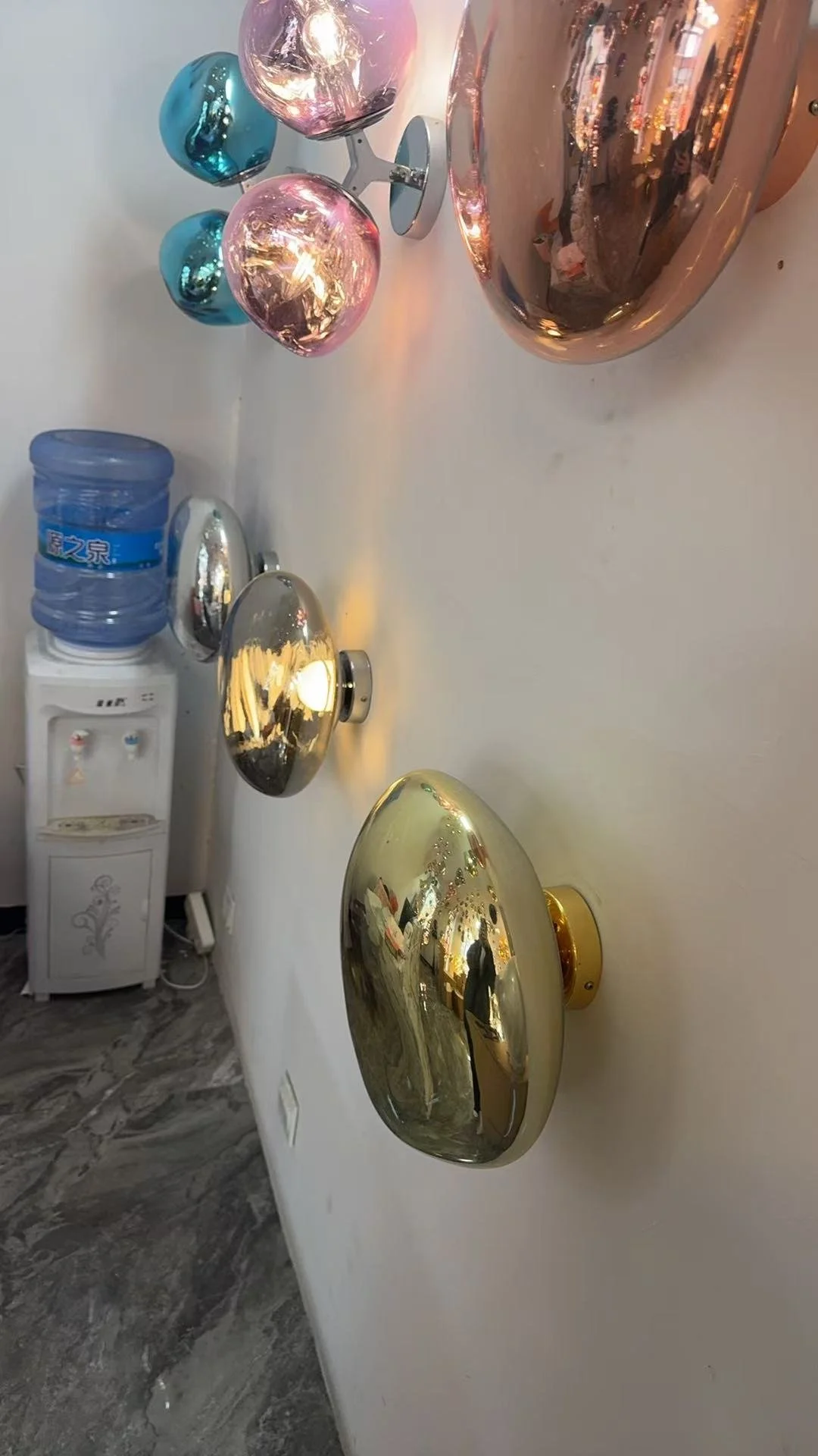 Melt Medium Surface Light dixon