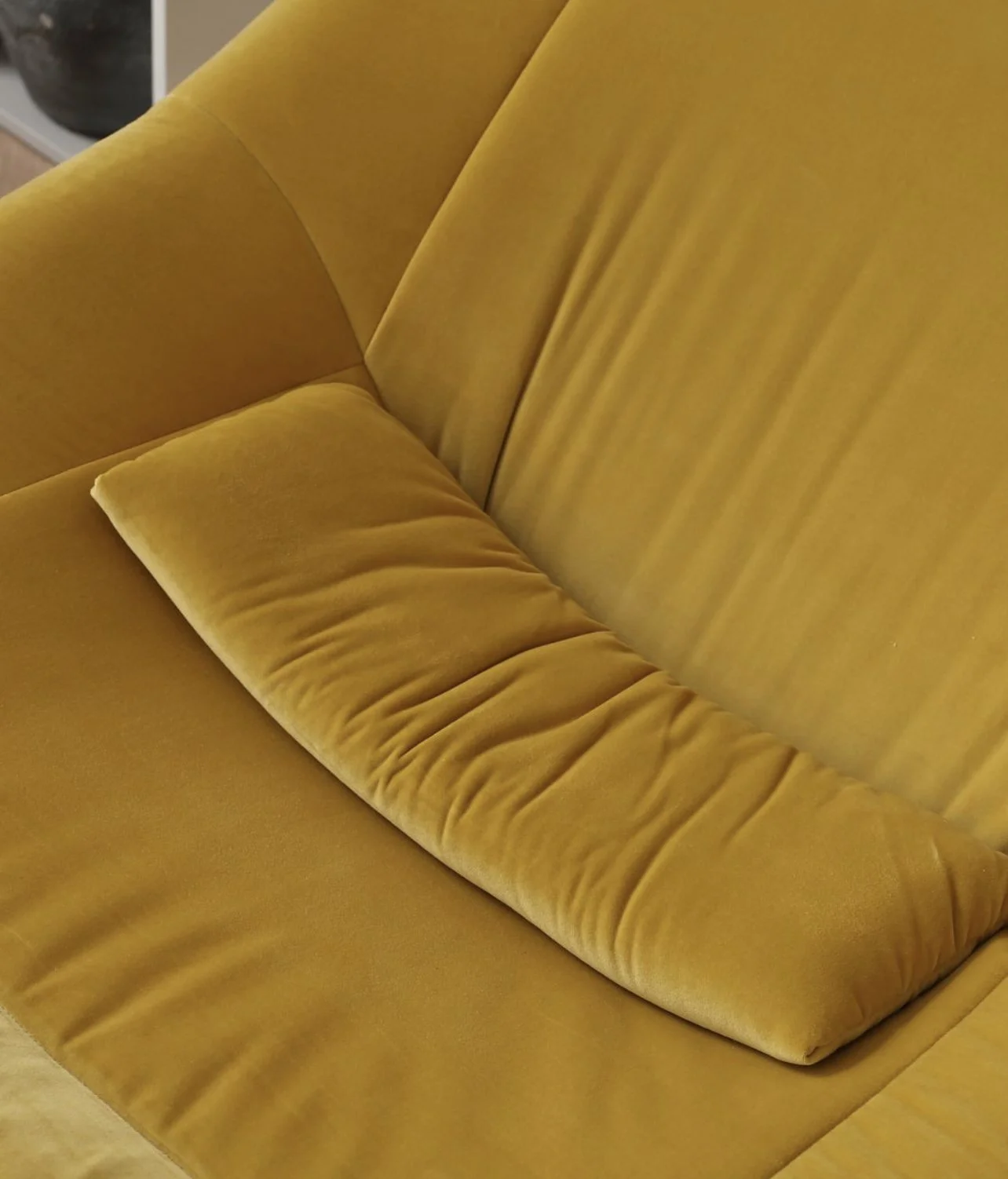 Plumy armchair replica Ligne roset