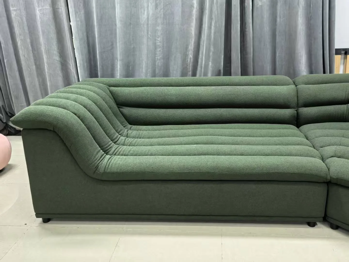 Float Sofa & sectionals green