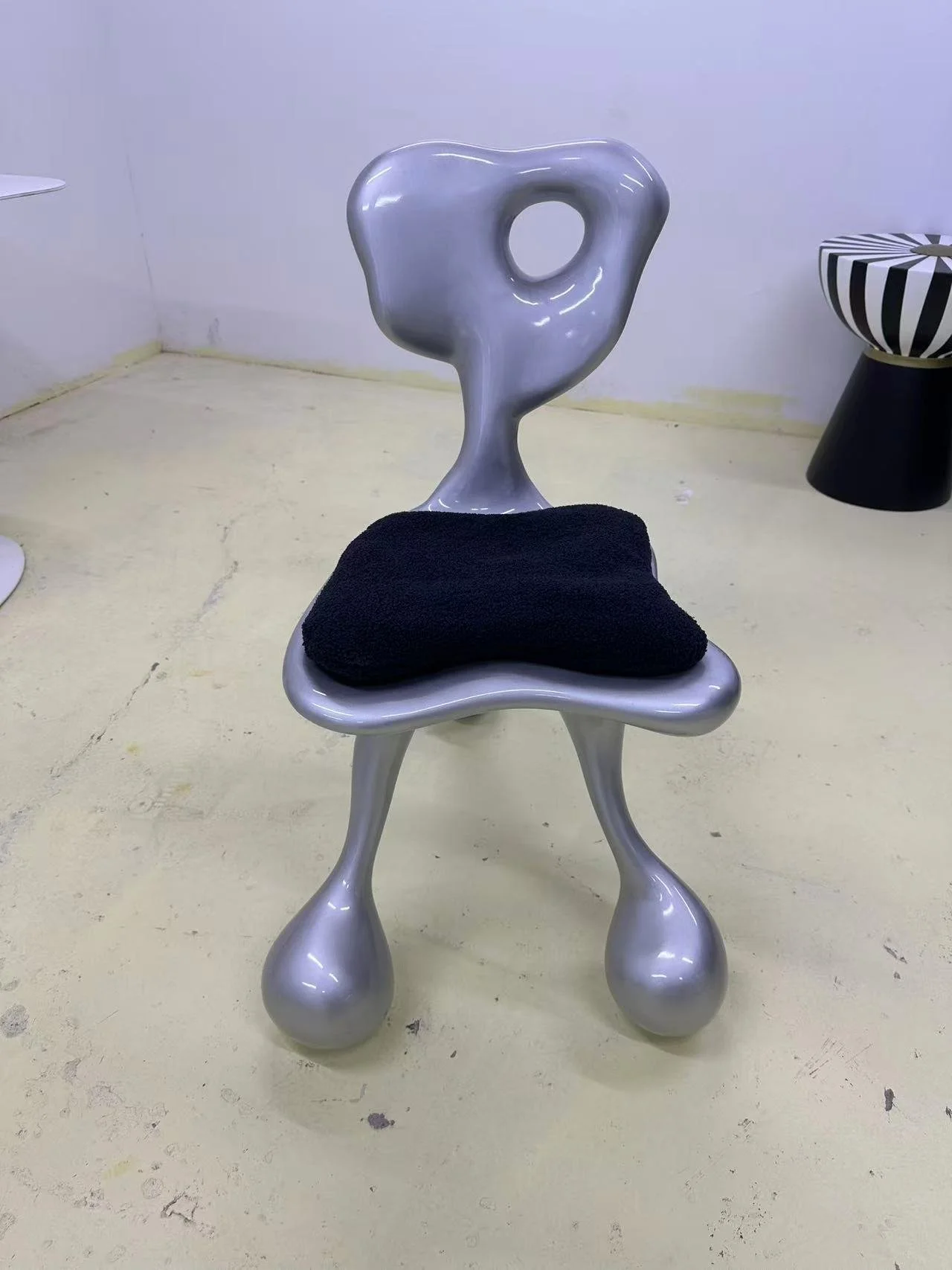 Ciconiiform chair