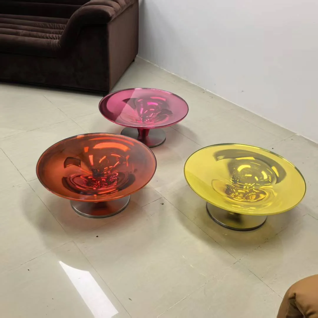 OVNI cocktail tables coffee tables Roche Bobois