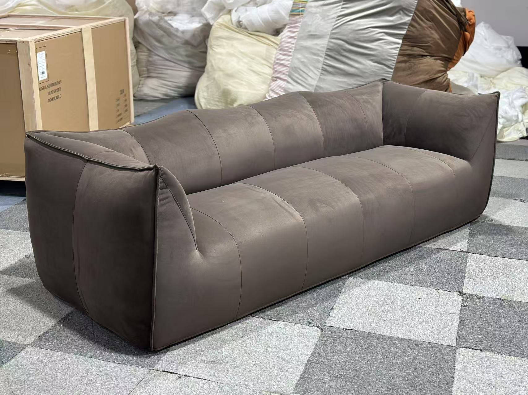 Marenco sofa replica black