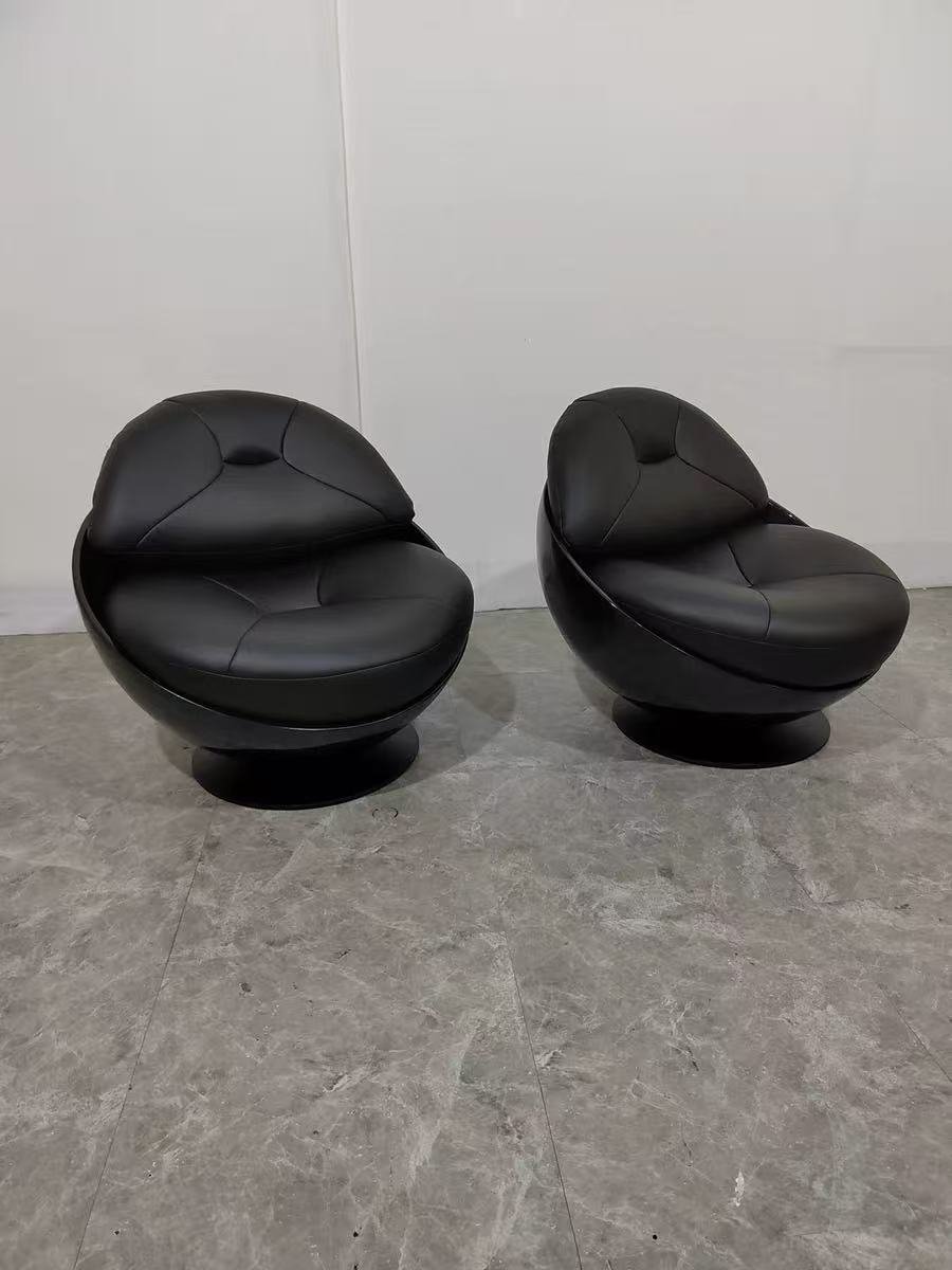 Esfera Lounge Chair Ricardo Fasanello replica dupe