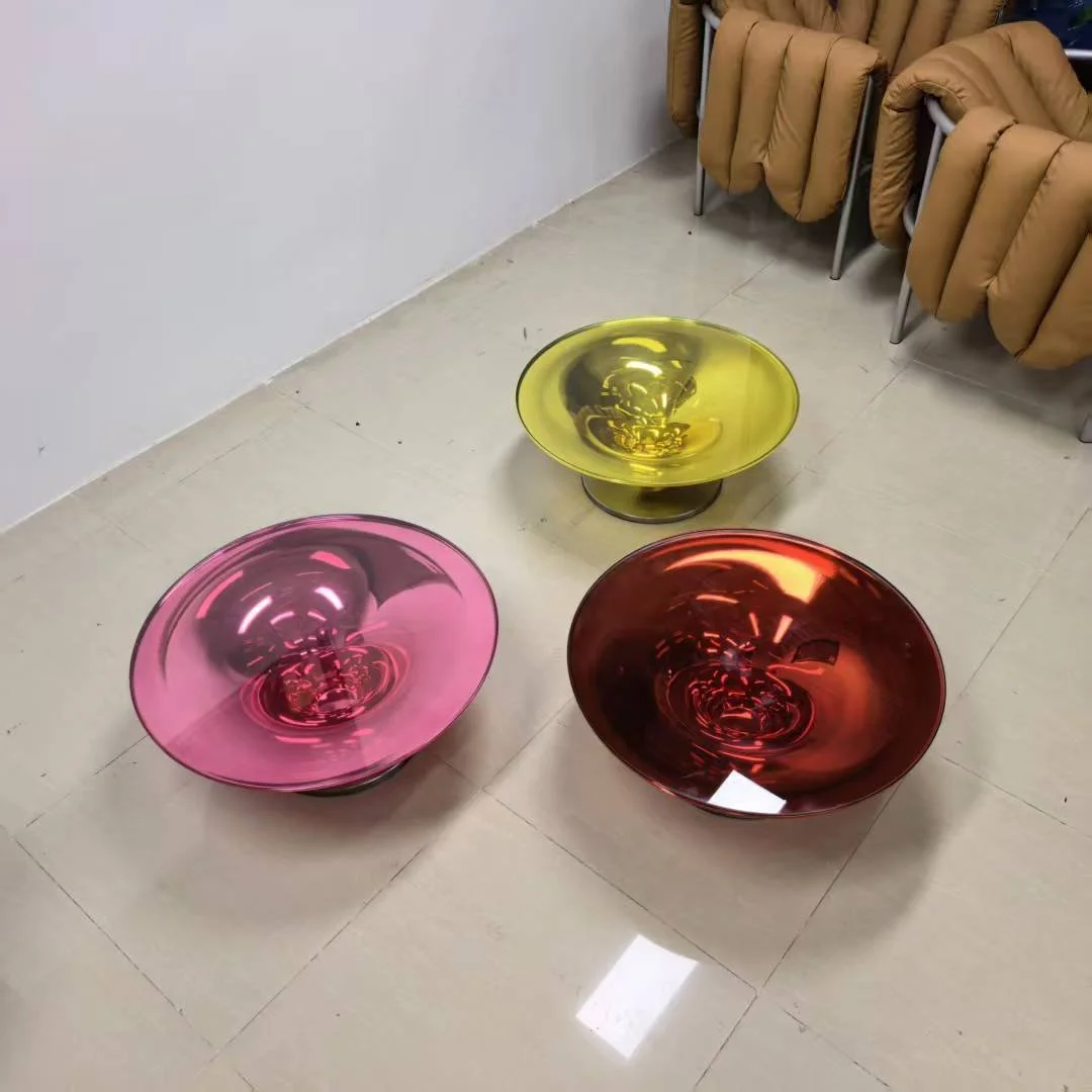 OVNI cocktail tables coffee tables Roche Bobois