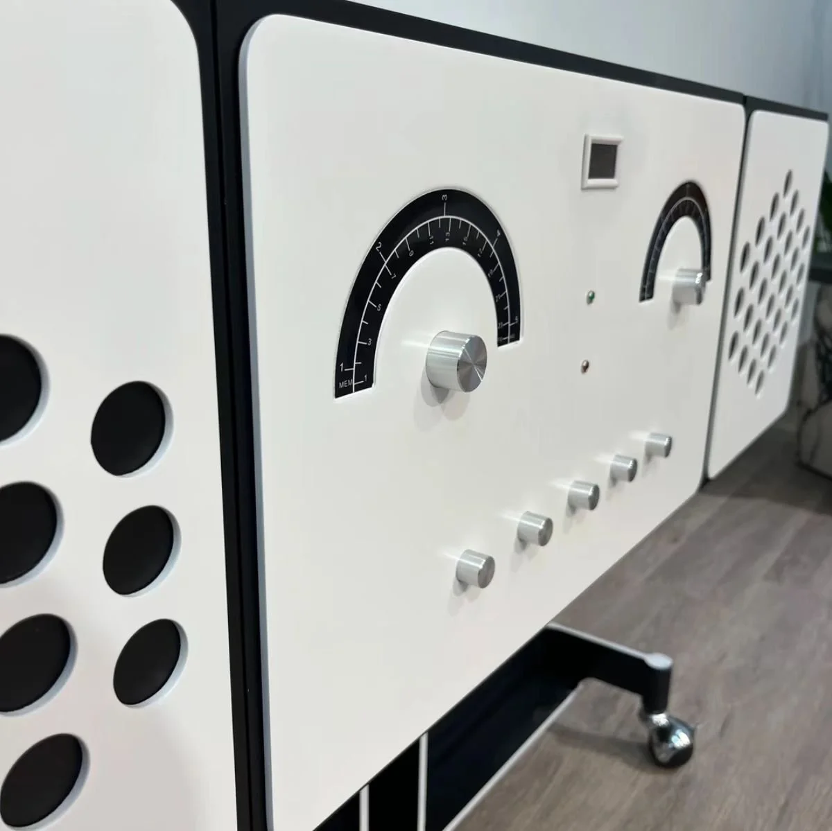 RR226 Radiofonografo Castiglioni replica