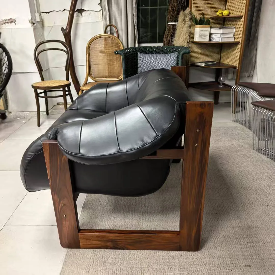 MP-97 Lounge Chairs Lafer black leather