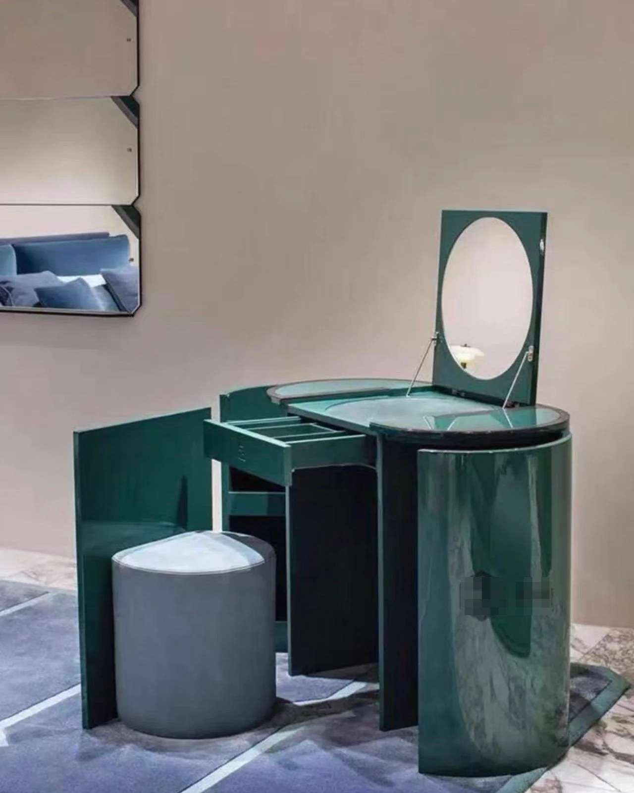 O'Lock Vanity Fendy dupe