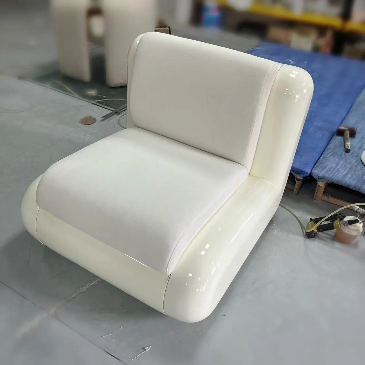 T4 Modular sofa replica Holloway Li x Uma