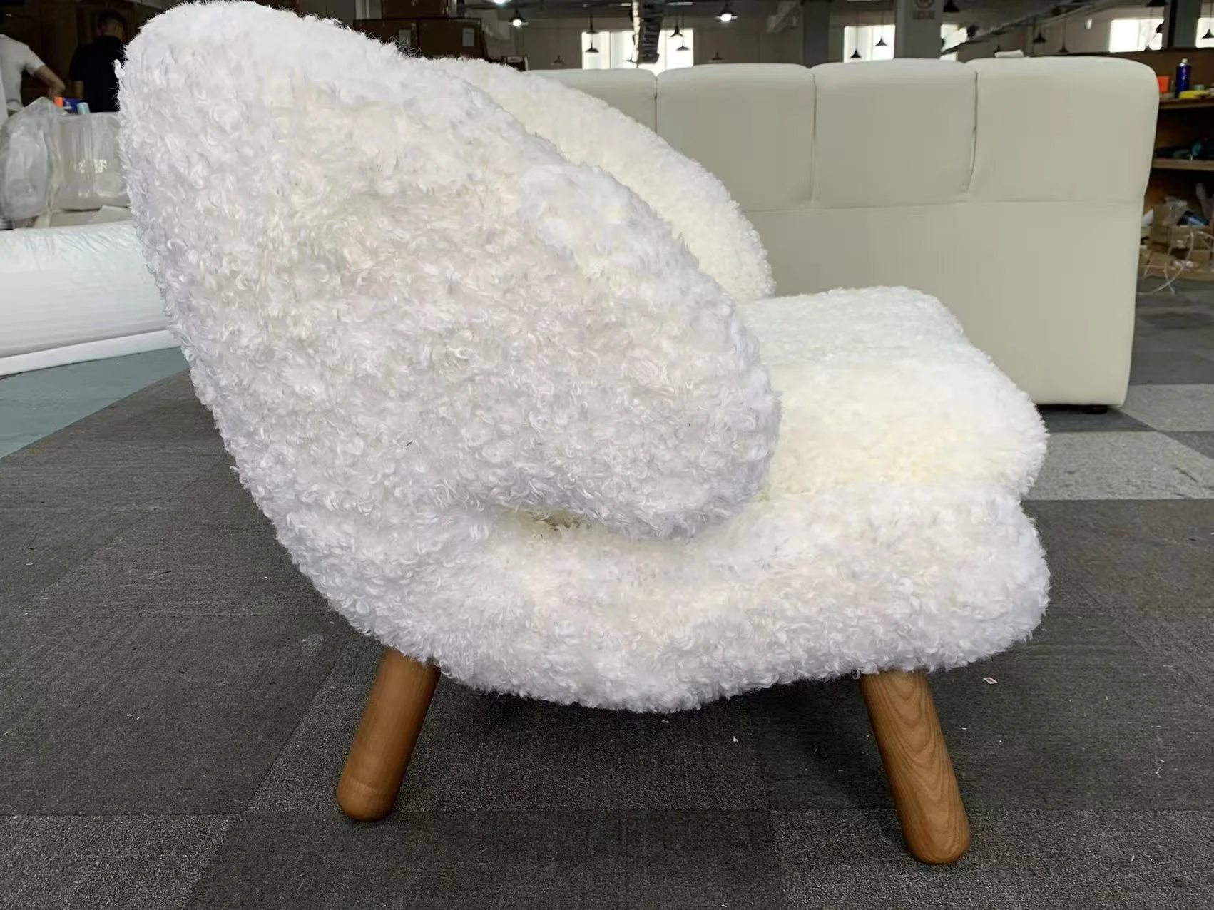 Pelikan Chair sheepskin