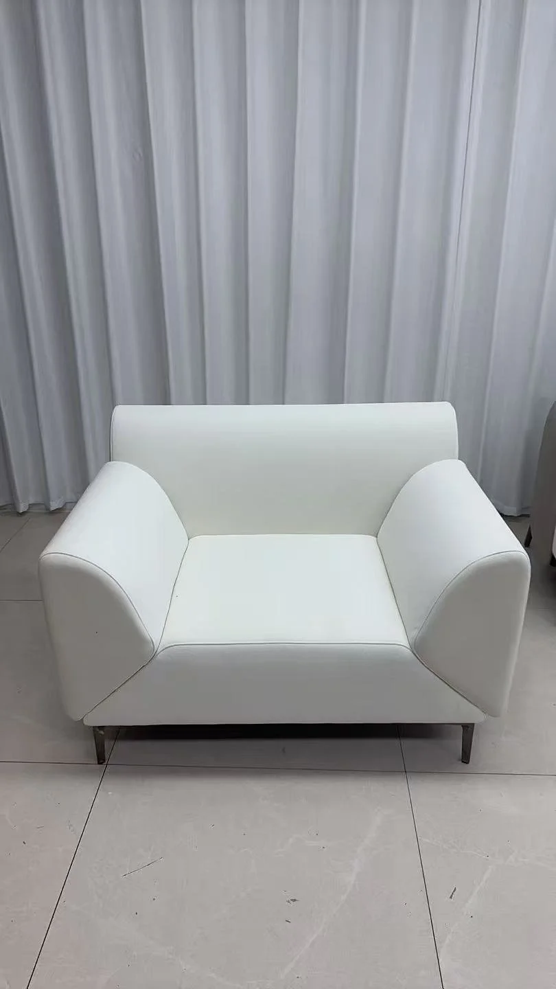 Pacific pure chair Jori replica