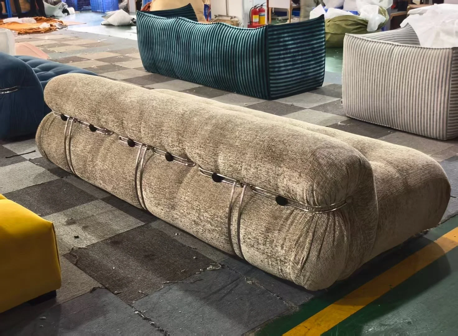 Soriana Sofa replica beige chenille