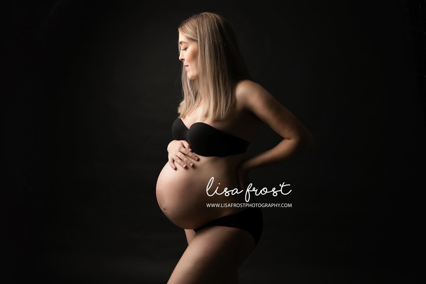 Leeah | Maternity. I absolutely love this image of leeah! It can be a daunting time getting your photo taken when your body has changed so much to accommodate your growing belly. Part of why I love my job so much is to help pregnant mums to see the b