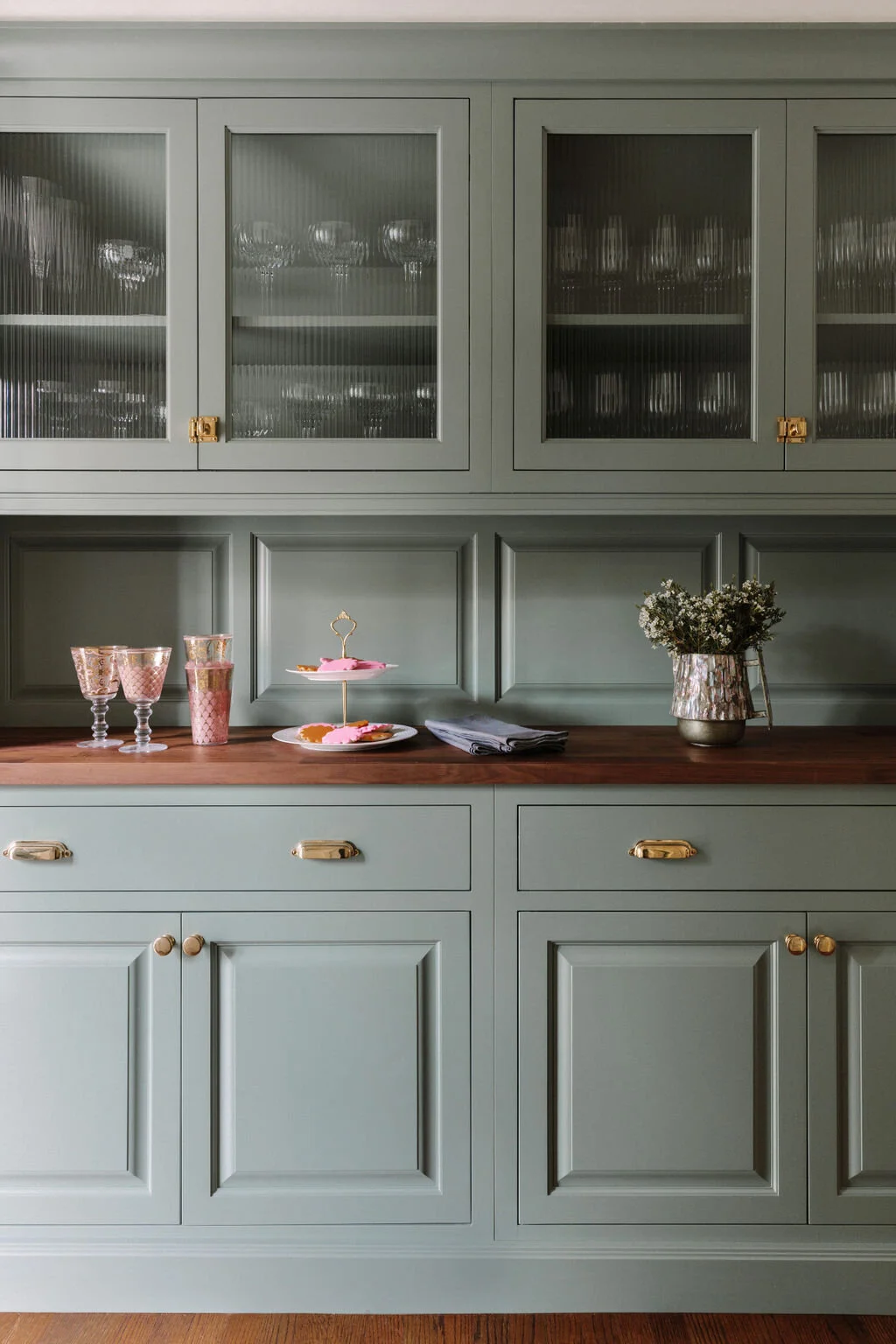 Dutch Colonial Kitchen Remodel by Studio 912 Design - Kitchens, Cabinetry and Custom Woodworking project photo 5