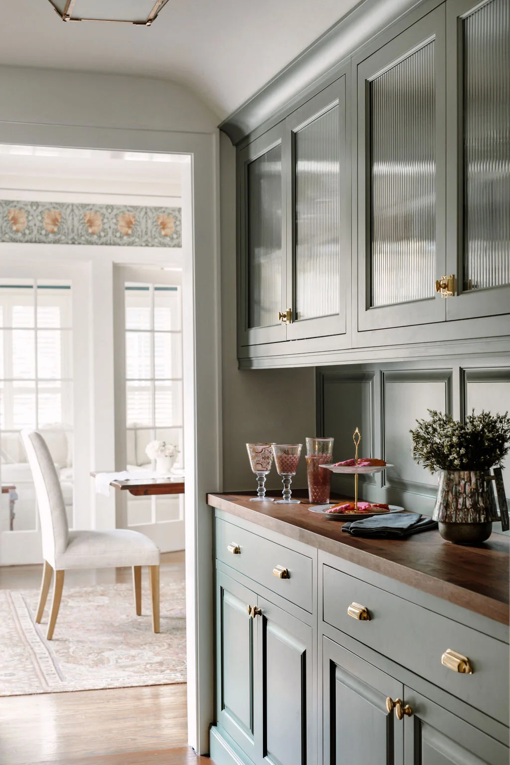 Dutch Colonial Kitchen Remodel by Studio 912 Design - Kitchens, Cabinetry and Custom Woodworking project photo 4