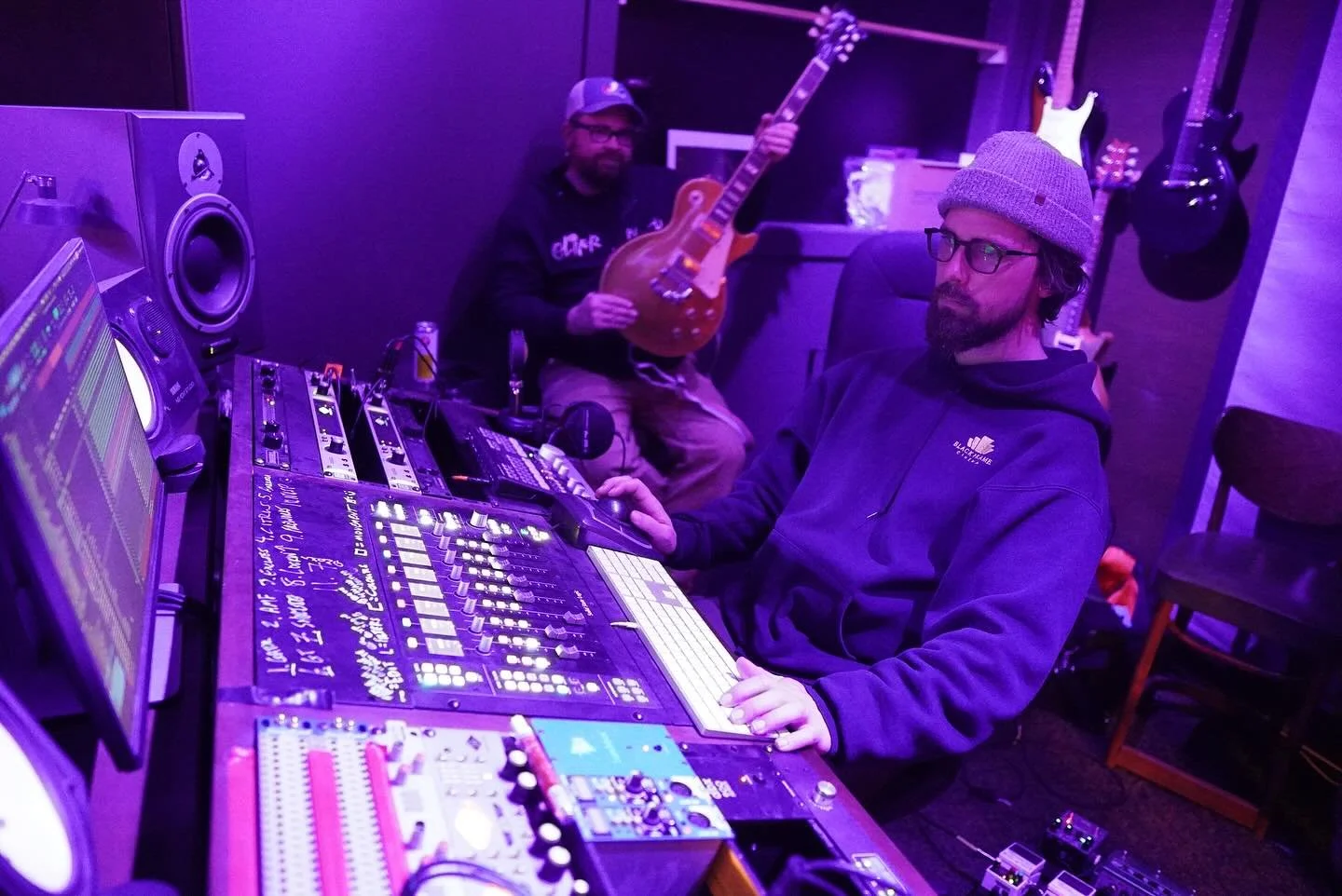 We&rsquo;re doing it! We&rsquo;re making magic in the studes and it feels so fucking good. Scroll to the end for the gross stuff. 

#themandevilles #band #indie #recording #studio #gross #baritoneguitar #synth