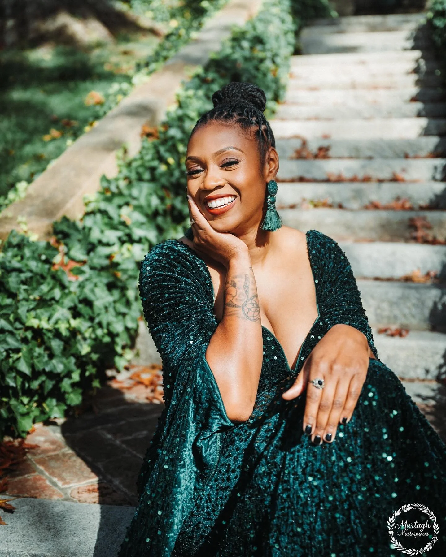 Who else is overjoyed for spring? 
Location: @thevirginiahouse 
&bull;
&bull;
&bull;
#nikon #nikon_photography #nikonphotography #nikonphotographer #nikonz6ii #rva #elegantstyle #rvaportraitphotographer #portraitphotography #weddingphotography #weddi